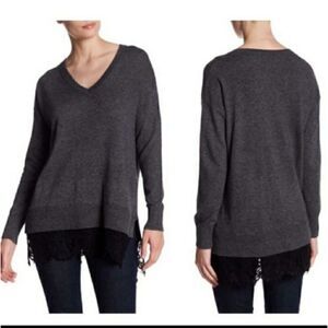 Topshop Gray Sweater V-Neck Long Sleeves Black Lace Trim Hem Woman's Size 4